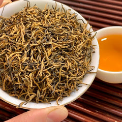 Fruity Bulk Tea Wuyi Jinjunmei Black Tea Yellow Buds New Tea Loose Tea 500g