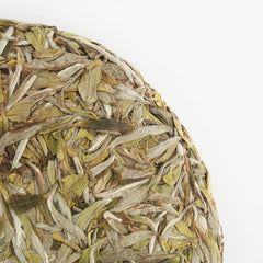 HelloYoung Slimming Tea Healthy Drink Alpine Sun-dried White Tea Fuding White Tea Cake 300g