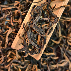 Yunnan Fengqing Dianhong Ancient Tree Black Tea Loose Leaf Mini Can Gift Box