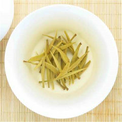 HelloYoung White Tea Loose Leaf Chinese Organic Bai Hao Yin Zhen Silver Needle Buds