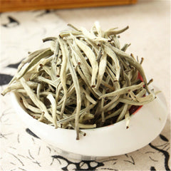 HelloYoung White Tea Loose Leaf Chinese Organic Bai Hao Yin Zhen Silver Needle Buds