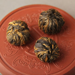China Dianhong Dragon Pearl Dian Hong Handmade Black Tea Gold Pearl