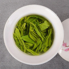 HelloYoung Maojian Loose Leaf Iron Canned Gift Tea Chinese Tea High Mountain Green Tea 500g