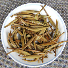 HelloYoung Silver Needle White Tea Ancient Tree Yunnan Moonlight White Single Bud 357g