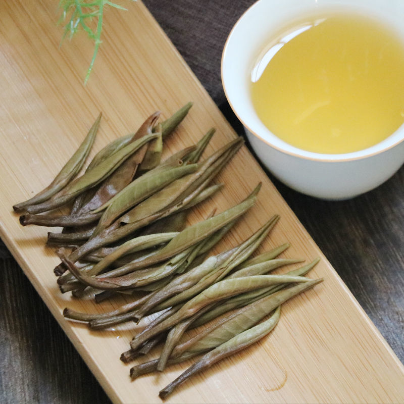 White Tea Baekho Silver Needle Spring Tea Pu'er Tea Ancient Tree Pure Material