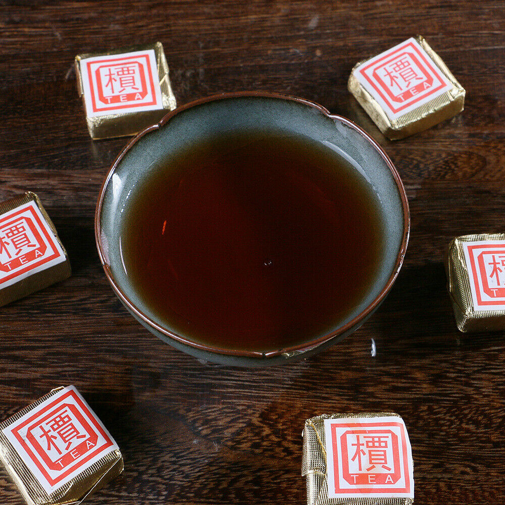 250g/8.8oz Pu-Erh Small Square Brick Pu'er Tea In Iron Box Health Care Black Tea