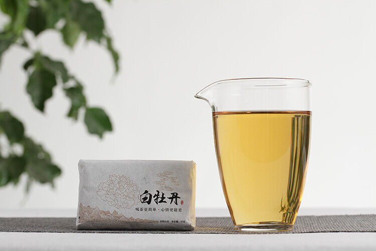 HelloYoung 50g Yunnan Old White Tea White Peony alpine sun-dried date medicinal fragrance