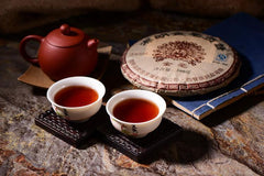 Yunnan Pu-erh Tea Pu'er Ripe Tea Jinmao Gong Cake Brown Tree Cooked Old Tea Cake
