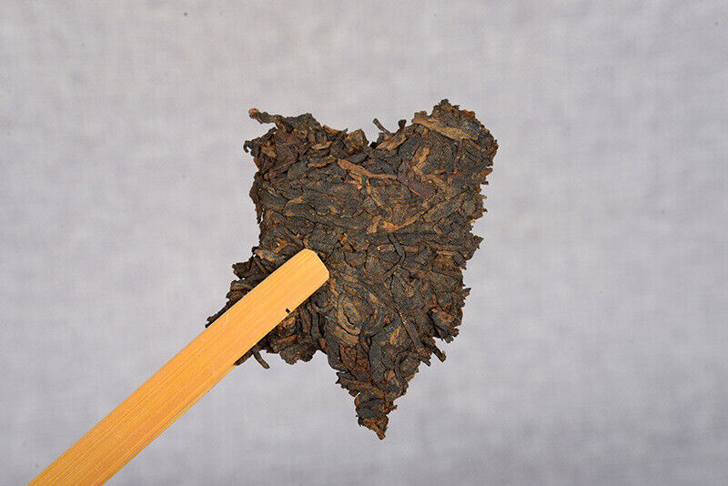 Yunnan Pu'er Tea Cooked Tea Aged Tribute Cake 357g Seven Sons Golden Bud Tea