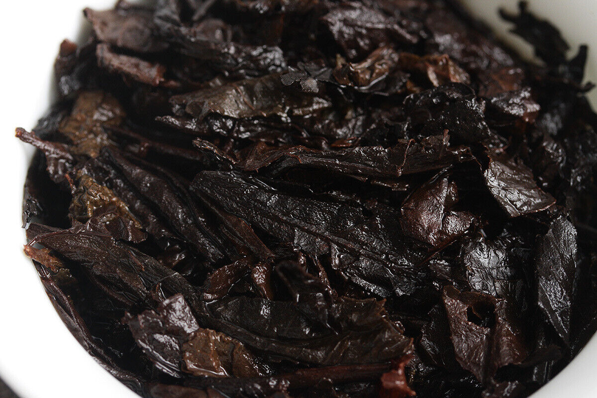 Yunnan Puerh Ripe Tea Dry Storage Ripe Tea Menghai Flavor Seven Seed Cake 357g