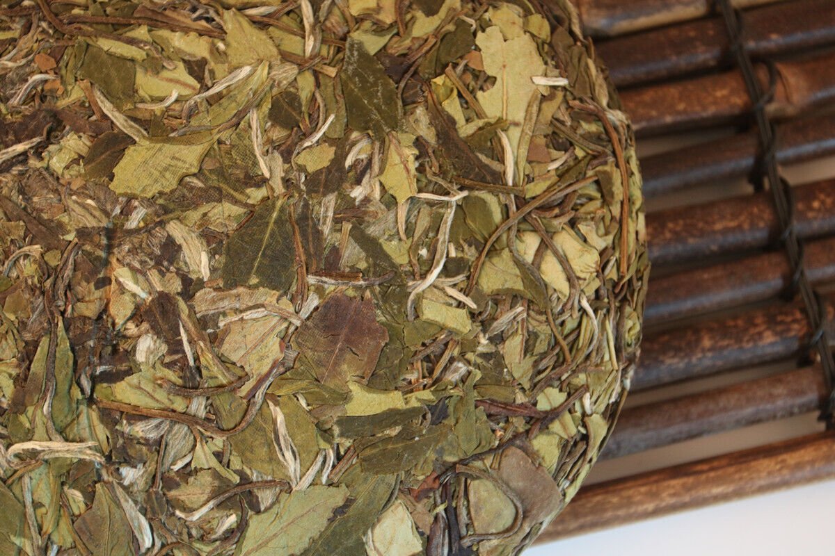 HelloYoung White Tea Barren Mountain Sun Tea Cake White Peony Tea Spring Tea Cake 350g