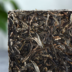 250g Top Grüner Tee Früher Frühling Puerh Tee Alter Baum Pu-erh Roher Tee Ziegel