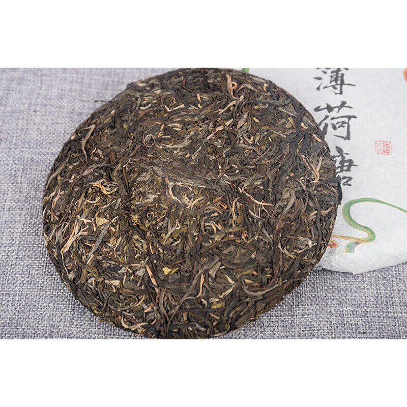 Yiwu Organic Green Tea Spring Tea Yunnan Cake Tea Beneficial Health Tea 357g