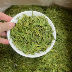 Authentic Longjing Tea Strong Bean Aroma Loose Leaf Rainy Season Premium Pieces