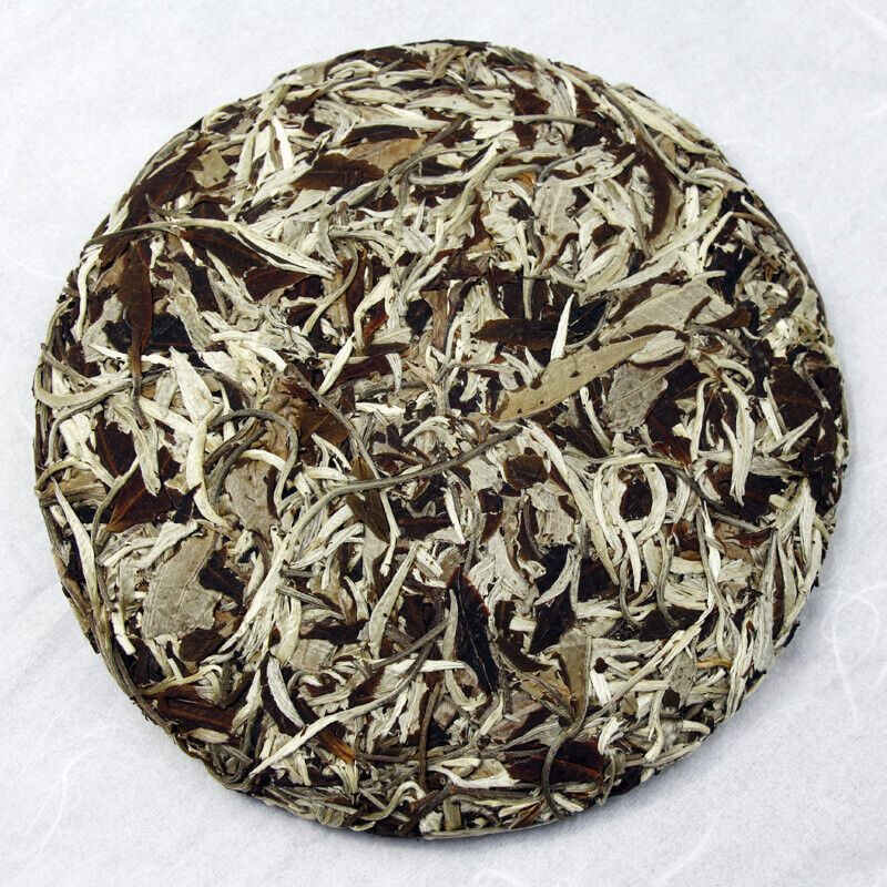 Aged Pu'er Green Tea Healthy Drink 200g Moonlight White Pu-Erh Tea Cake