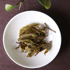 Yunnan Pu'er Raw Tea Menghai Spring Tea 100g Tea Cake