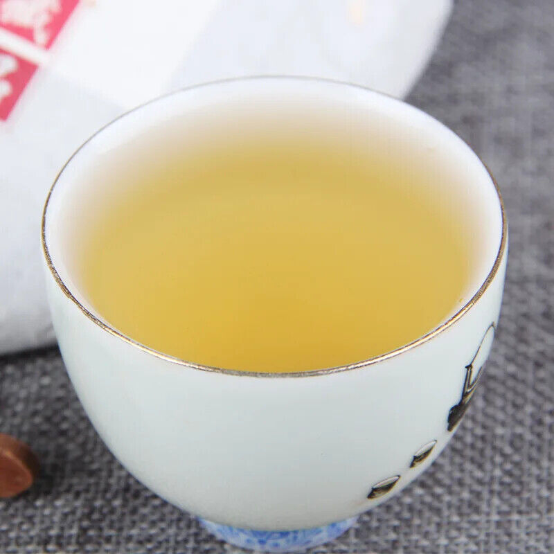 357g Collection Yiwu Ancient Tree Pure Pu'er Tea Raw Tea Yunnan Qizi Cake Tea
