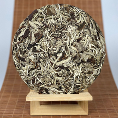 HelloYoung Yunnan Moonlight White Tea Cake White Peony 357g