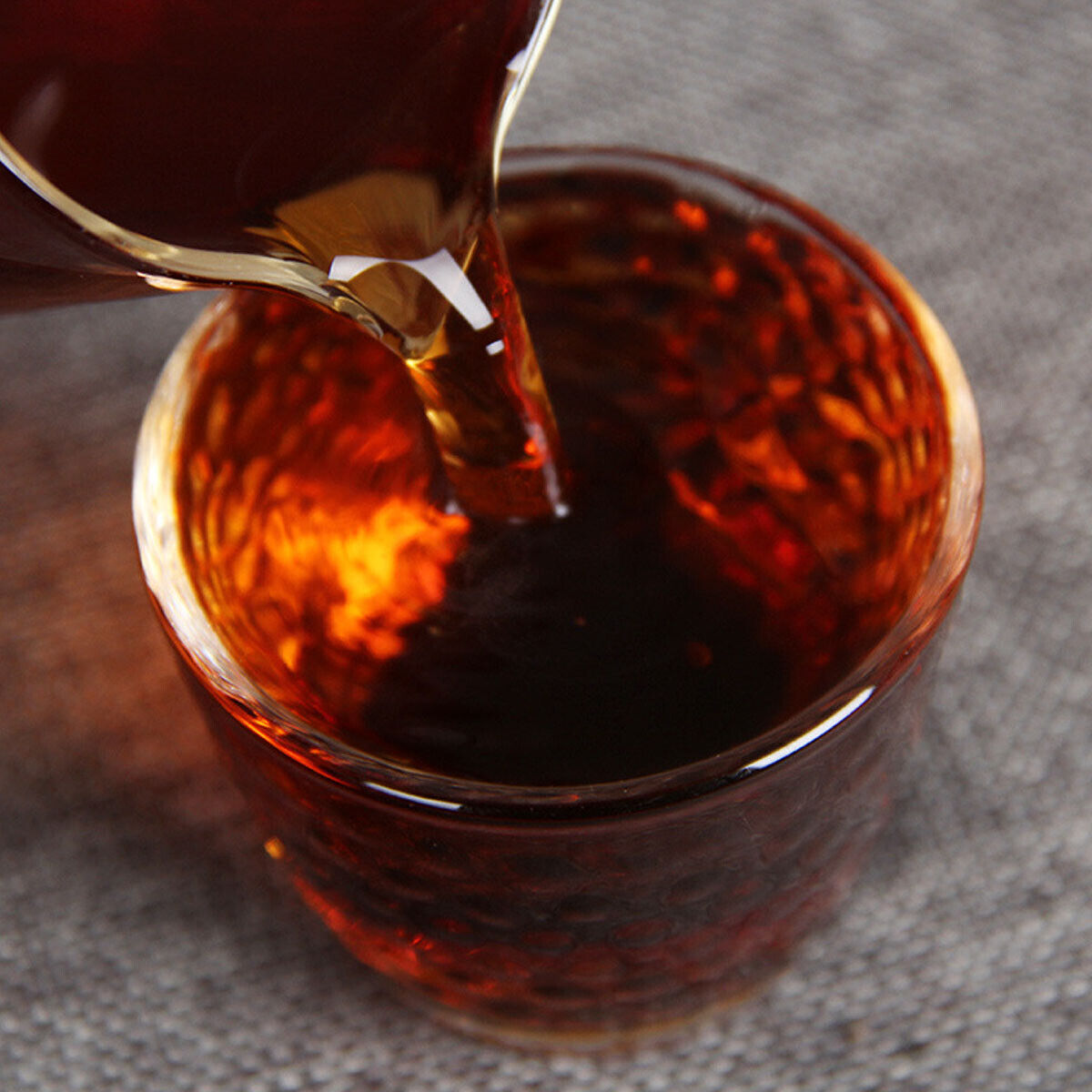 357g Laobanzhang Reife Puerh Tee Ökologische Alte Goldene Knospe Schwarzer Tee