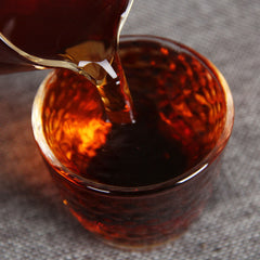 357g Laobanzhang Reife Puerh Tee Ökologische Alte Goldene Knospe Schwarzer Tee