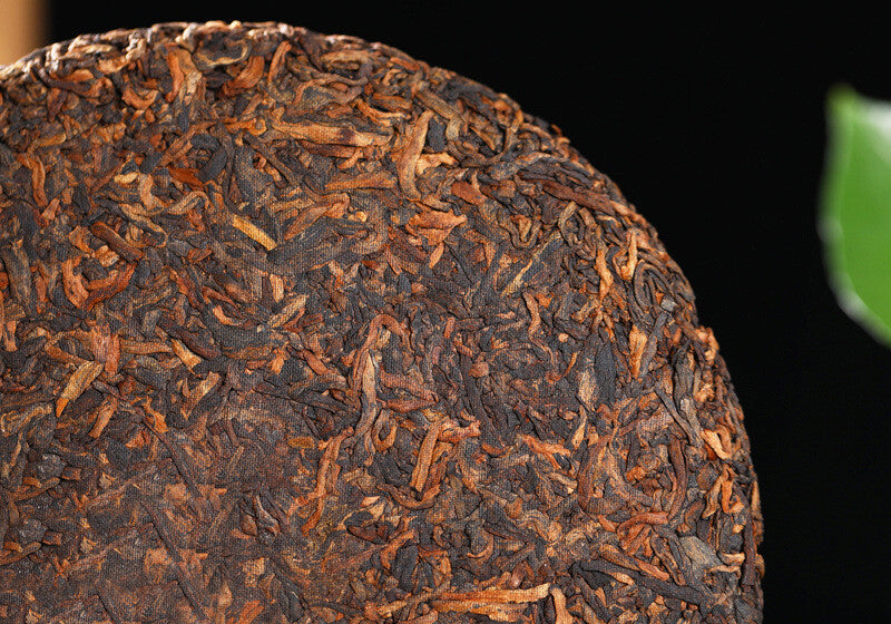 357g Yunnan Pu'er Tea Golden Bud Tribute Cake Cooked Tea Cake Old Ripe Tea