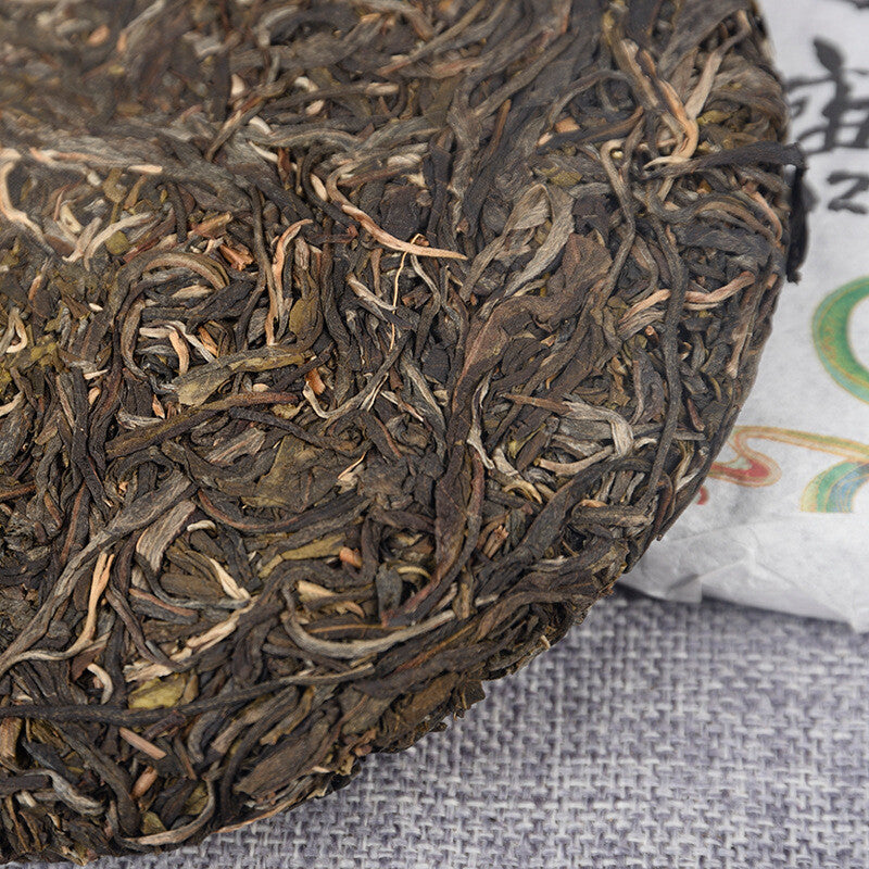 Yiwu Organic Green Tea Spring Tea Yunnan Cake Tea Beneficial Health Tea 357g