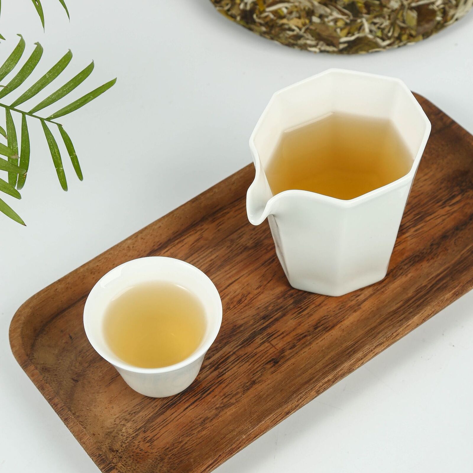 HelloYoung Fuding white tea peony flowers fragrant hairs alpine old white peony tea cake