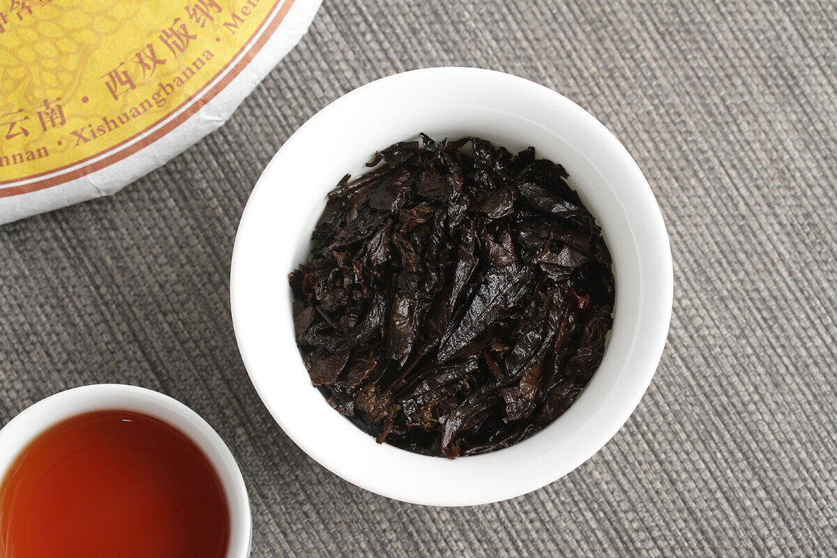 Yunnan Puerh Ripe Tea Dry Storage Ripe Tea Menghai Flavor Seven Seed Cake 357g