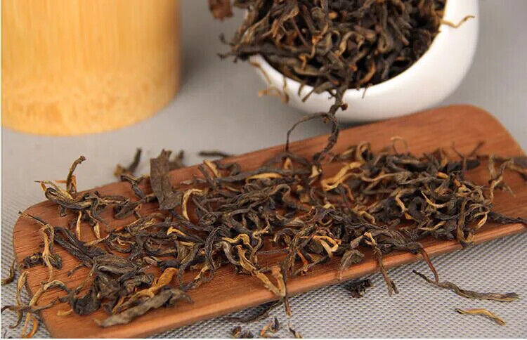 HelloYoung High Quality Dianhong Tea One Bud One Leaf Pine Needles Hand-made Black Tea 250g