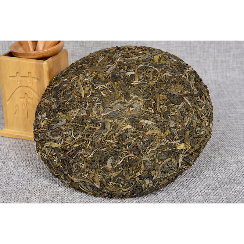 Yunnan Pu'er Tea Cake Old Tree Tea Weight Loss Healthy Drink357g