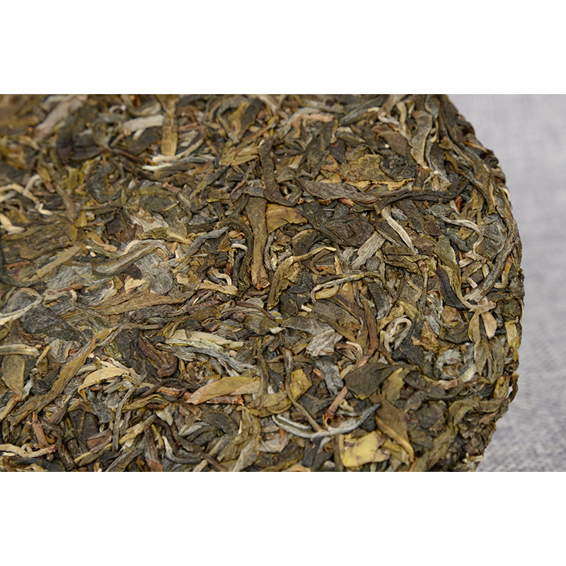 Yunnan Pu'er Tea Cake Old Tree Tea Weight Loss Healthy Drink357g