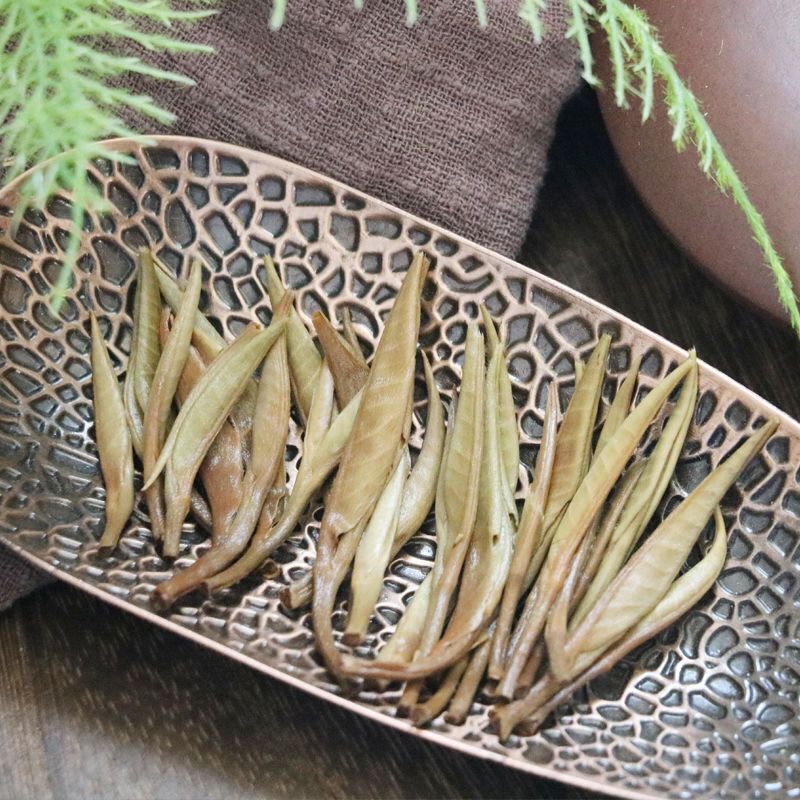 White Tea Baekho Silver Needle Spring Tea Pu'er Tea Ancient Tree Pure Material
