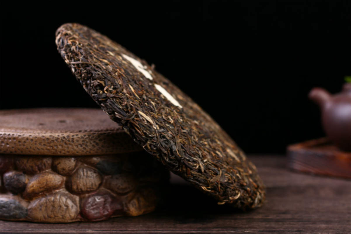 Yunnan Pu'er Tea Le Xing Xiang Changde Seven Cakes Aged Old Tea 357g
