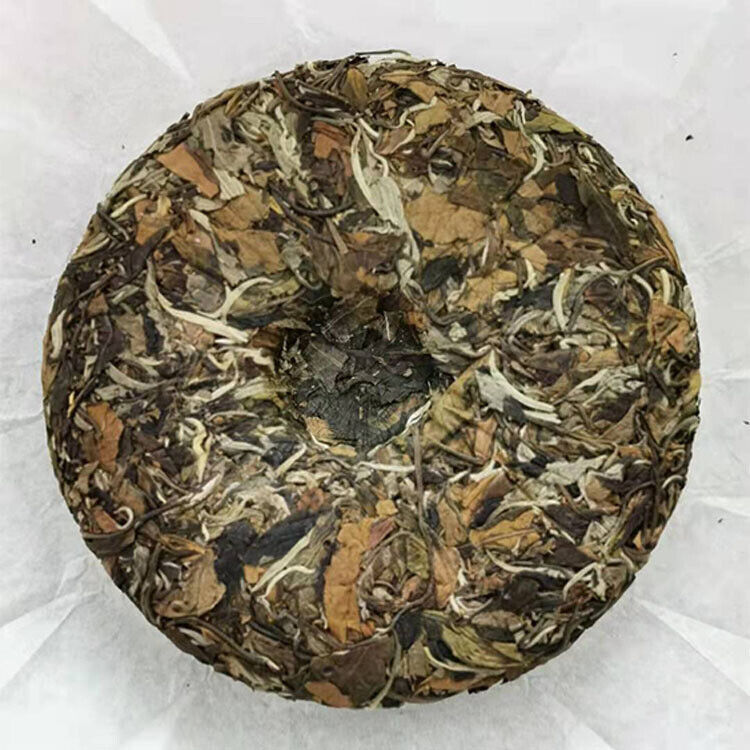 HelloYoung 357g Ancient Tree White Moonlight Yunnan Pu'er Tea White Tea Old White Tea Cake