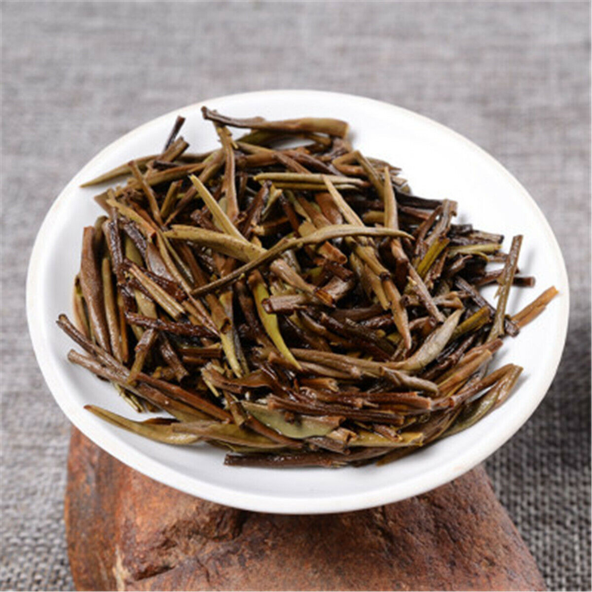 White Tea Silver Needle Bai Hao Yin Zhen Tea Fuding Fujian Organic Delicious Tea