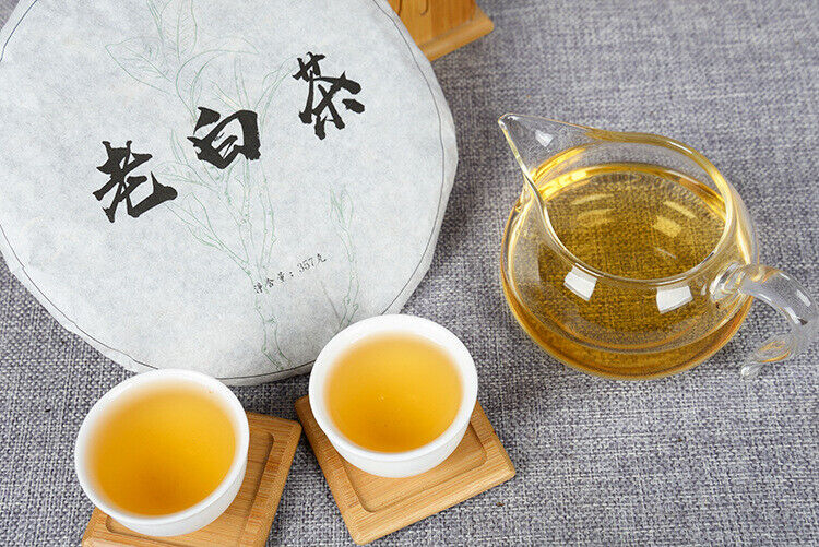 HelloYoung 357g Yunnan Pu'er Tea Ancient Tree White Tea Moonlight Beauty White Tea Cake