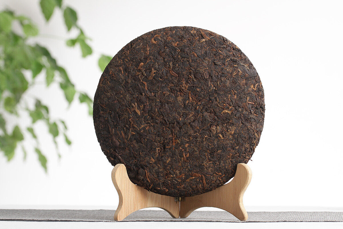 Yunnan Puerh Ripe Tea Dry Storage Ripe Tea Menghai Flavor Seven Seed Cake 357g