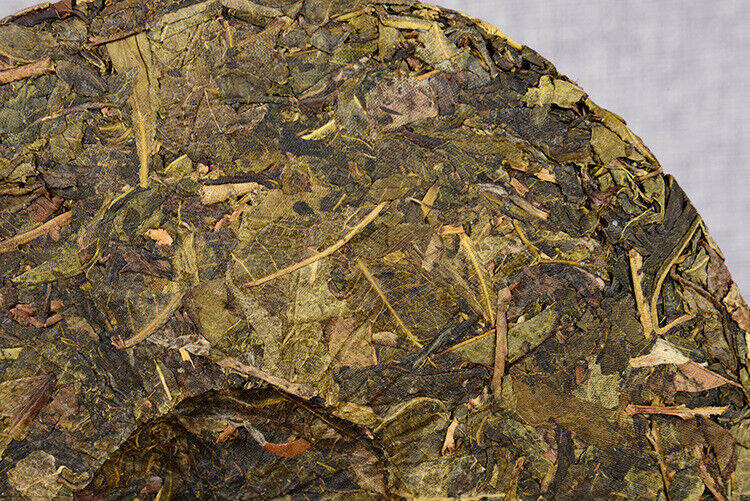 Puerh Tea Centennial Ancient Tree 357g Raw Cake Golden Leaf Puerh