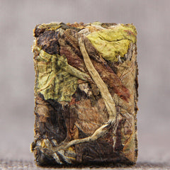 HelloYoung 500g Honey Fragrance Healthy Drink White Tea Yunnan Small White Tea Brick Flower