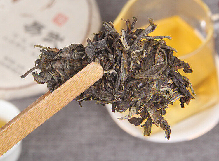Centennial Old Tree Tea 200g Yunnan Yi Wu Old Tree Pu'er Tea Raw Cake Tea