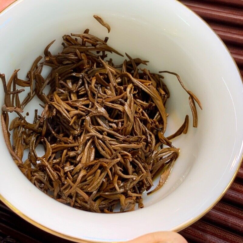 Fruity Bulk Tea Wuyi Jinjunmei Black Tea Yellow Buds New Tea Loose Tea 500g
