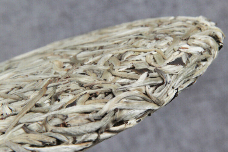 357G Pekoe Silver Needle Raw Tea Yunnan White Tea Single Bud Tea Moonlight White