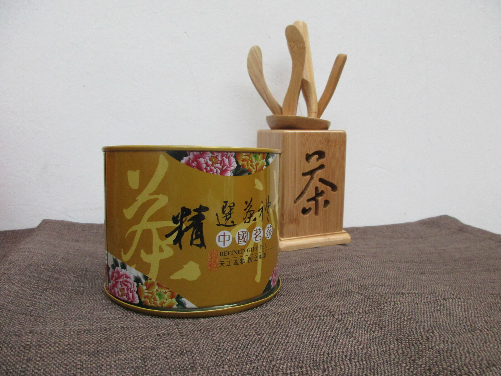 HelloYoung China Natural Organic Green Tea Oolong Tea Gift Pack Tieguanyin Tea 10 Bags/Tin