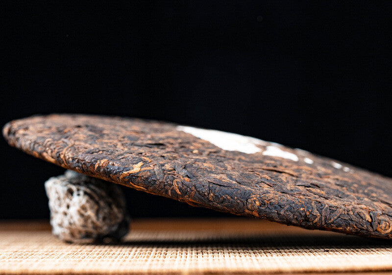 357 Grams Menghai Flavor Pu'er Tea Ripe Tea Cake Brown Yunnan Qizi Cake Tea