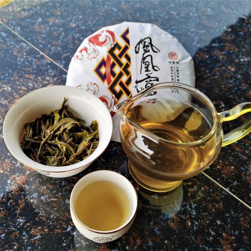 Phoenix Nest Ancient Tree Tea First Spring Pu-erh Raw Tea 200g High Bar Cake Tea