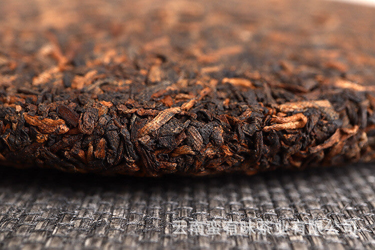 Aged Puerh Ripe Tea 357g Menghai Golden Bud Tea , Yunnan Puerh Tea