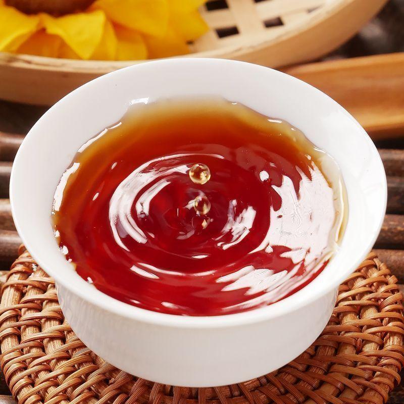 Nature Authentic Wuyi New Tea Jin Jun Mei Black Tea with Rich Aroma