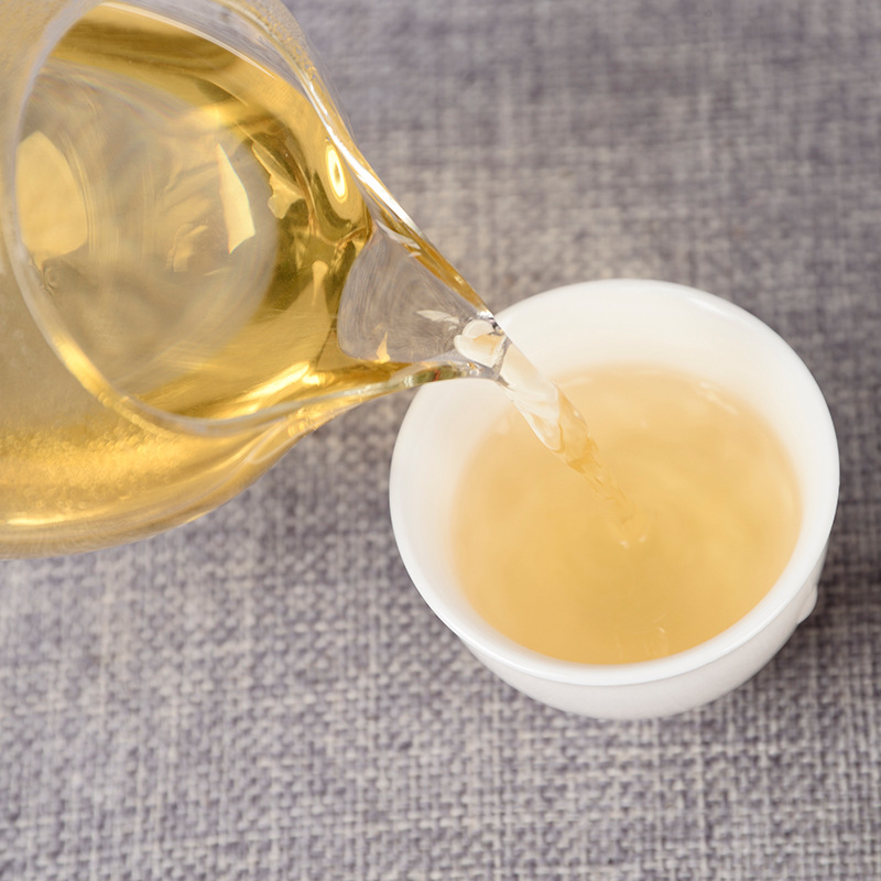 357g Gift Tea Yunnan Tea Old Banzhang Cake Pu'er Tea Tea Health Care