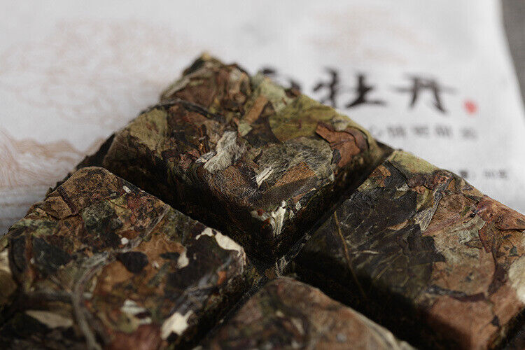 HelloYoung 50g Yunnan Old White Tea White Peony alpine sun-dried date medicinal fragrance