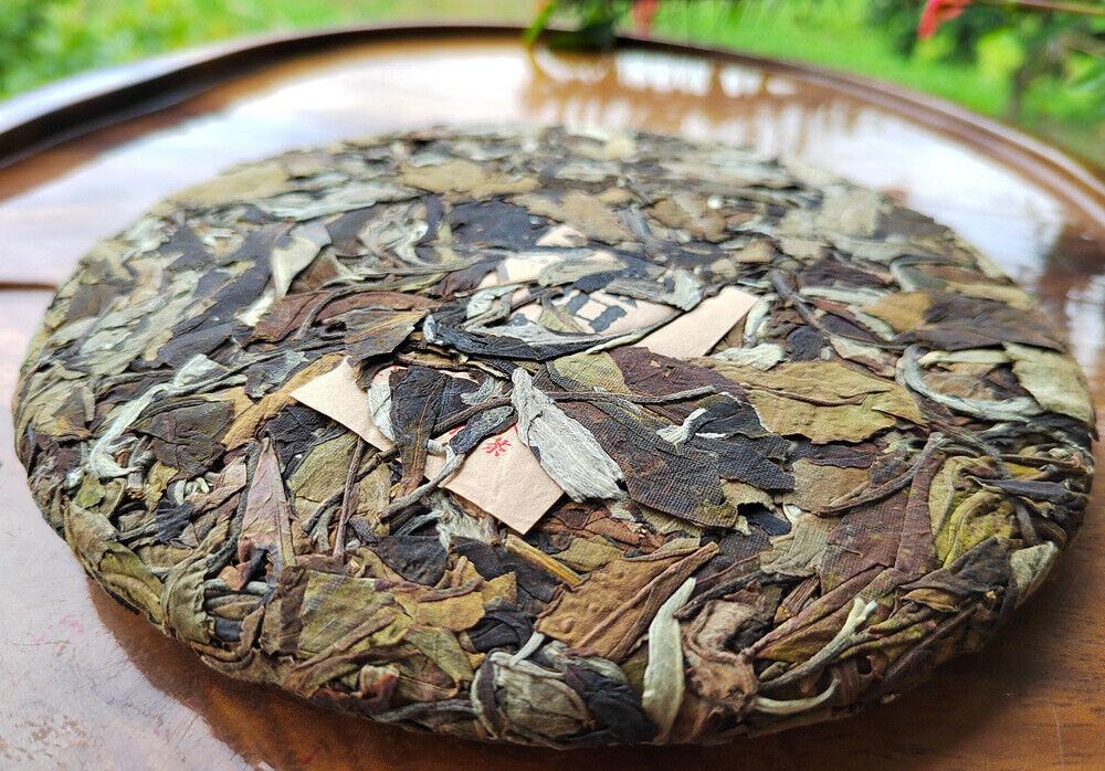 HelloYoung 300g White Tea Yunnan Pu'er Tea Moonlight White Pu'er Old Tree White Tea Cake